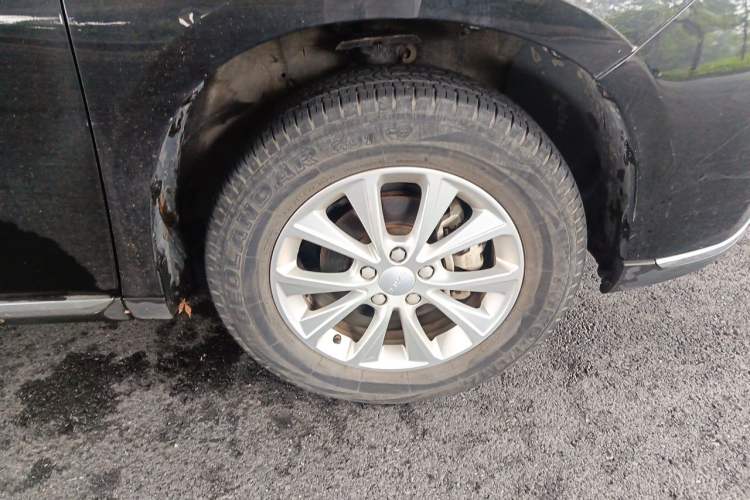 Used Haval M6 2021 PLUS 1.5T DCT Luxury Smart Connectivity Model Right Front Wheel Hub