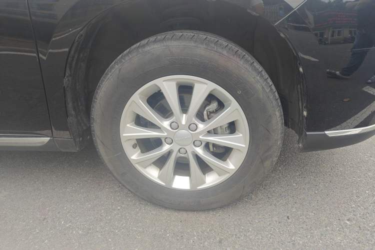 Used Haval M6 2021 PLUS 1.5T DCT Luxury Smart Connectivity Model Right Front Wheel Hub