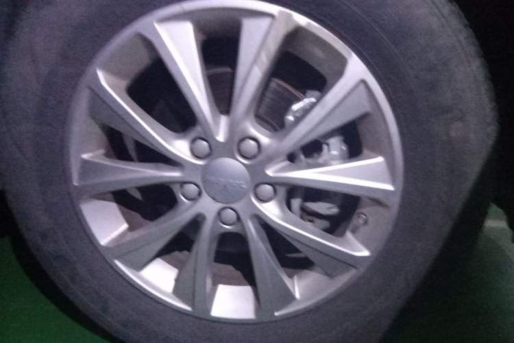 Used Haval M6 2021 PLUS 1.5T DCT Luxury Smart Connectivity Model Right Front Wheel Hub