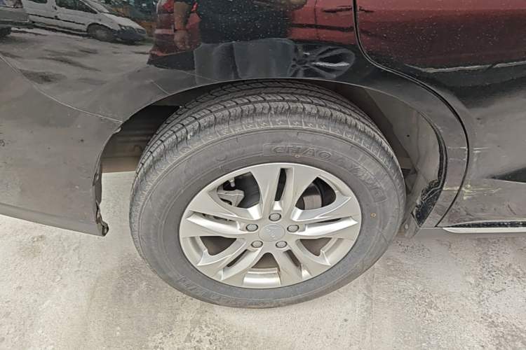 Used Haval M6 2021 PLUS 1.5T DCT Comfort Edition Right Rear Wheel Hub