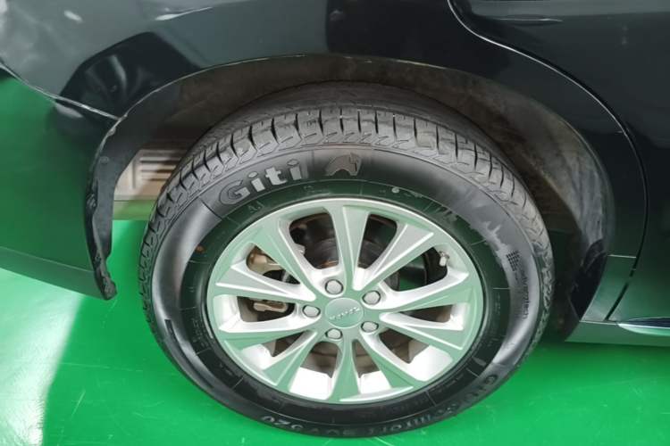 Used Haval M6 2021 PLUS 1.5T DCT Luxury Smart Connectivity Model Right Rear Wheel Hub