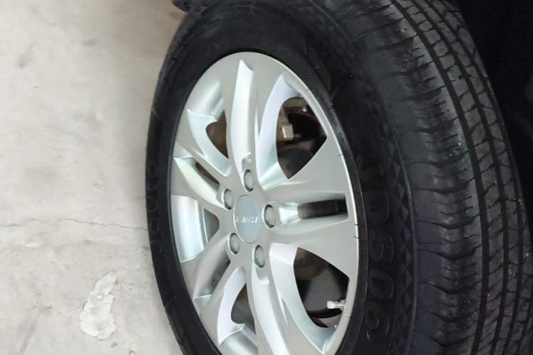 Used Haval M6 2021 PLUS 1.5T DCT Elite Smart Connectivity Model Right Rear Wheel Hub
