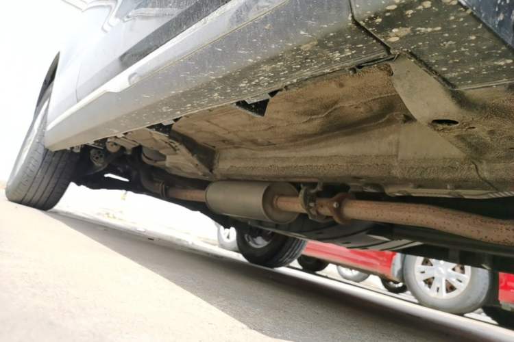 Used Haval M6 2021 PLUS 1.5T DCT Comfort Edition Right Side Sill