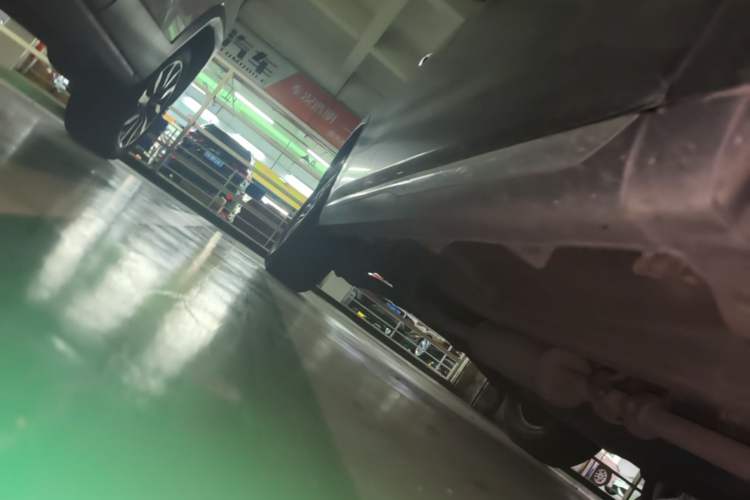 Used Haval M6 2021 PLUS 1.5T DCT Elite Smart Connectivity Model Right Side Sill