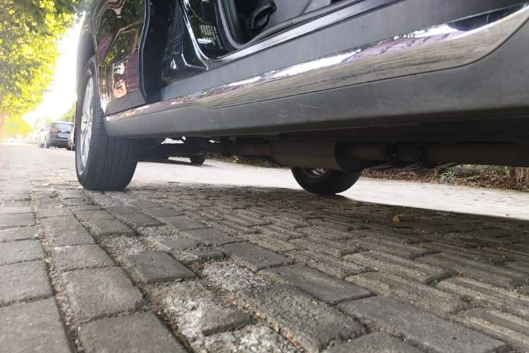Used Haval M6 2021 PLUS 1.5T DCT Luxury Smart Connectivity Model Right Side Sill