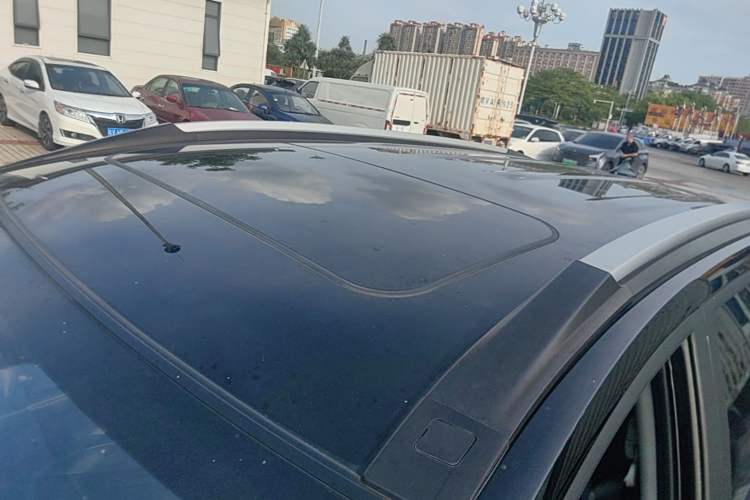 Used Haval M6 2021 PLUS 1.5T DCT Luxury Smart Connectivity Model Roof