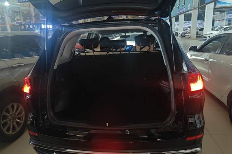 Used Haval M6 2021 PLUS 1.5T DCT Elite Smart Connectivity Model Trunk