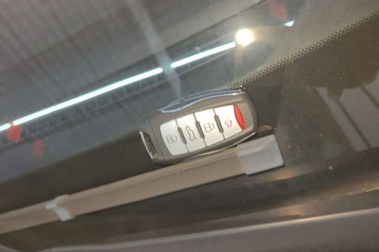 Used Haval M6 2021 PLUS 1.5T DCT Elite Smart Connectivity Model Vehicle Key