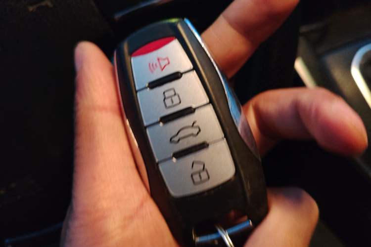 Used Haval M6 2021 PLUS 1.5T Manual Elite Smart Connectivity Model Vehicle Key