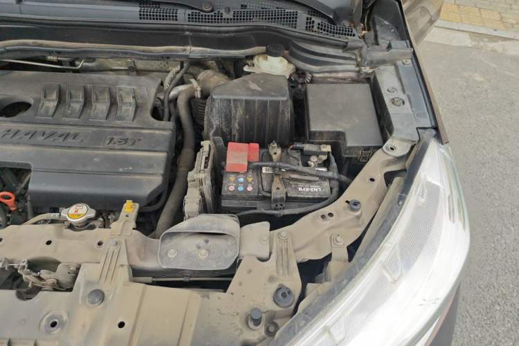 Used Haval M6 2021 PLUS 1.5T DCT Luxury Smart Connectivity Model Engine Bay Left