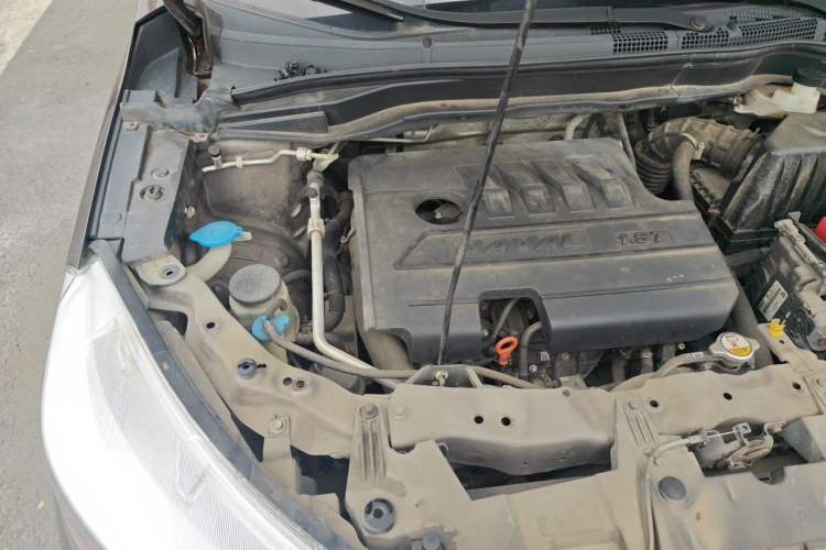 Used Haval M6 2021 PLUS 1.5T DCT Luxury Smart Connectivity Model Engine Bay Right