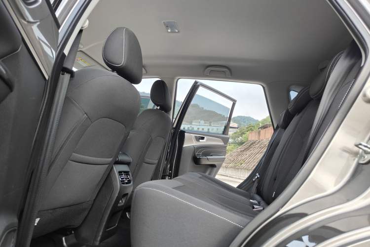 Used Haval M6 2021 PLUS 1.5T DCT Elite Smart Connectivity Model Interior 5