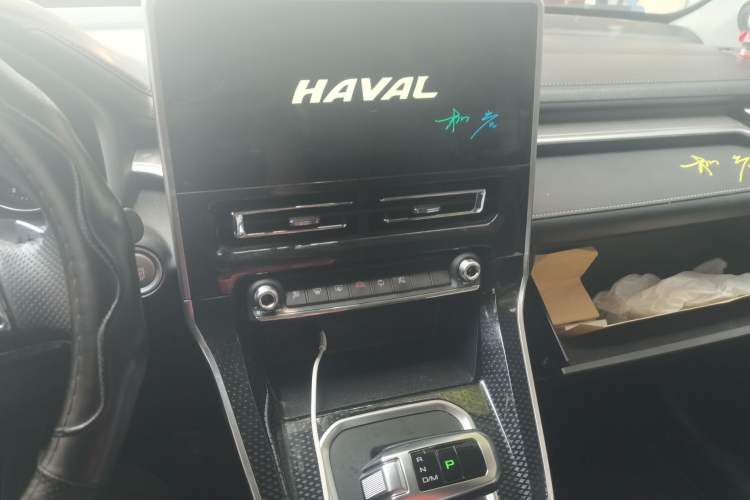 Used Haval M6 2021 PLUS 1.5T DCT Liu Yan Collaboration Edition Audio And AC Panel