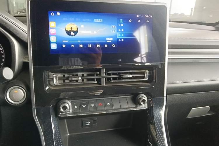 Used Haval M6 2021 PLUS 1.5T DCT Elite Smart Connectivity Model Audio And AC Panel