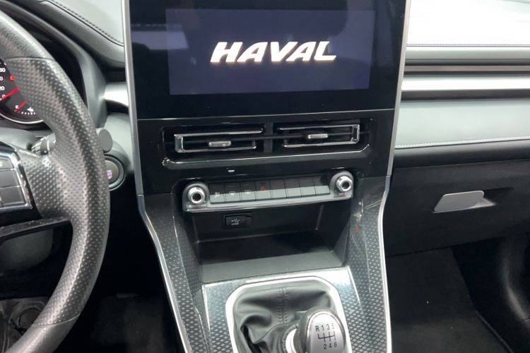 Used Haval M6 2021 PLUS 1.5T Manual Elite Smart Connectivity Model Audio And AC Panel