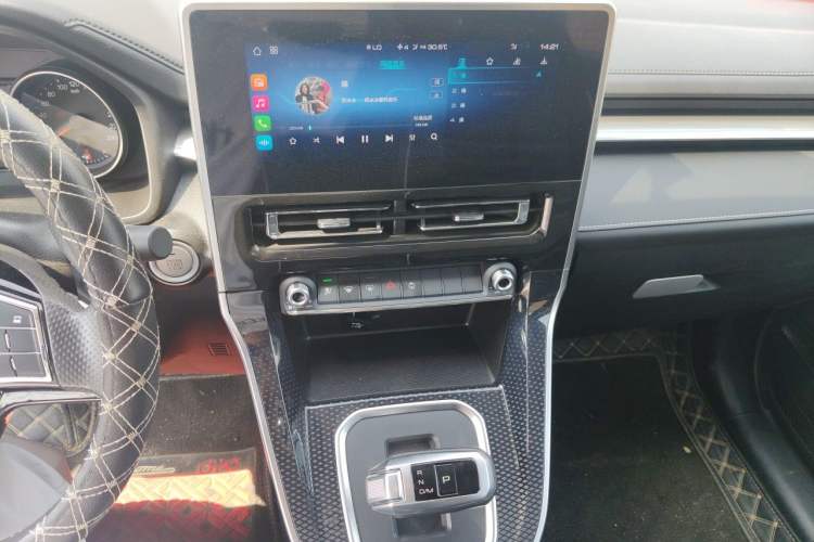 Used Haval M6 2021 PLUS 1.5T DCT Elite Smart Connectivity Model Audio And AC Panel