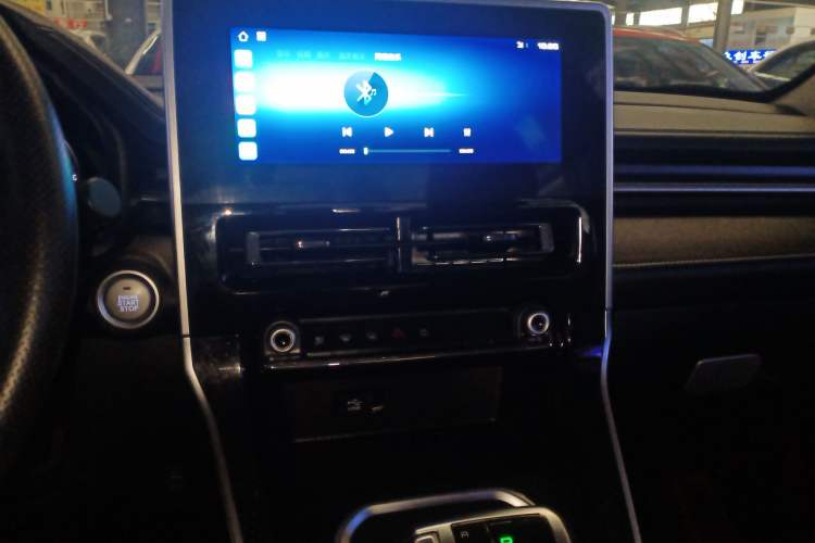 Used Haval M6 2021 PLUS 1.5T DCT Luxury Smart Connectivity Model Audio And AC Panel