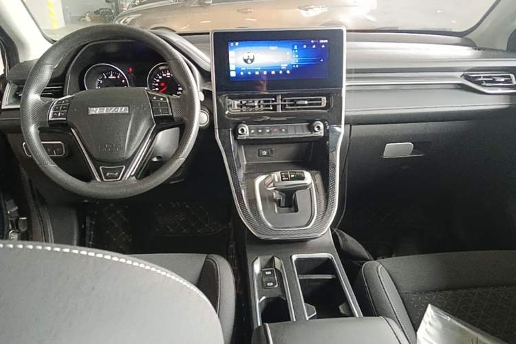 Used Haval M6 2021 PLUS 1.5T DCT Elite Smart Connectivity Model Center Console