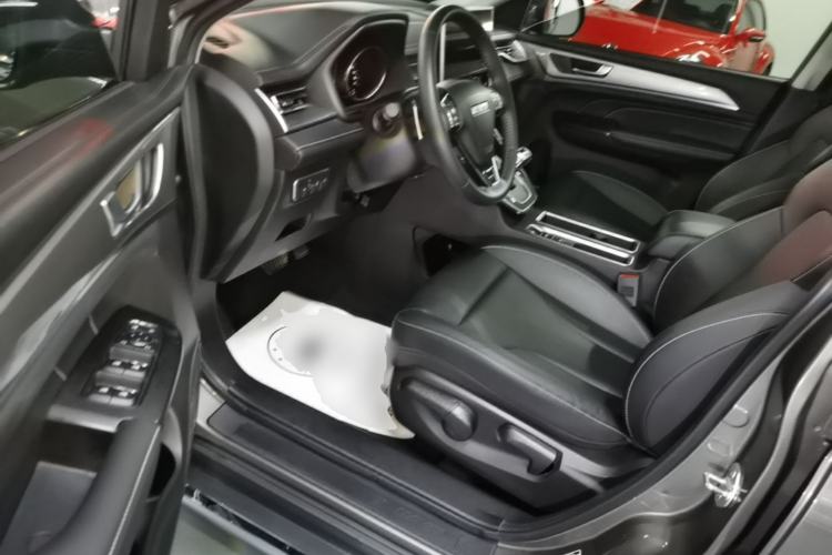 Used Haval M6 2021 PLUS 1.5T DCT Luxury Smart Connectivity Model Driver Seat