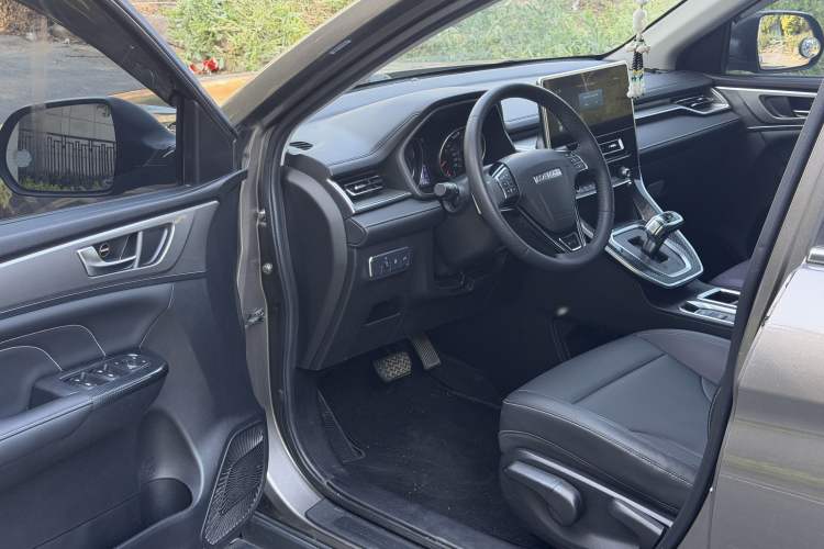 Used Haval M6 2021 PLUS 1.5T DCT Luxury Smart Connectivity Model Driver Seat