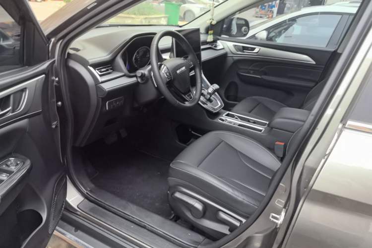 Used Haval M6 2021 PLUS 1.5T DCT Luxury Smart Connectivity Model Driver Seat
