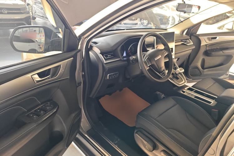 Used Haval M6 2021 PLUS 1.5T DCT Luxury Smart Connectivity Model Driver Seat