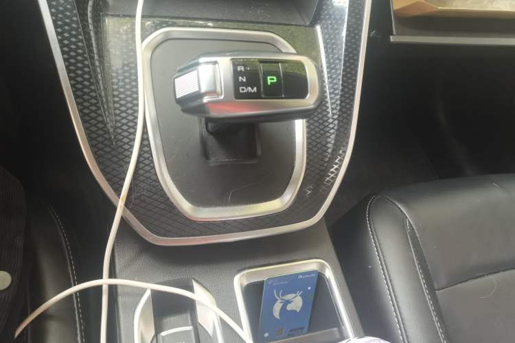 Used Haval M6 2021 PLUS 1.5T DCT Liu Yan Collaboration Edition Gear Lever