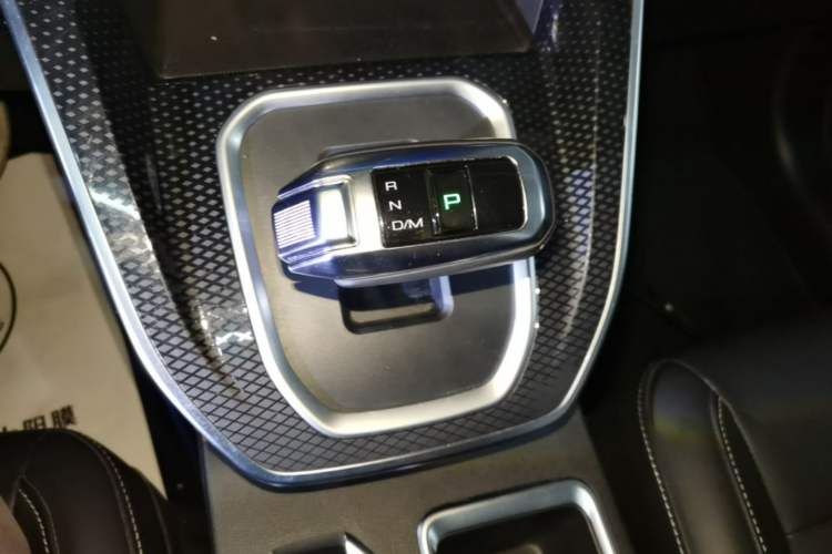 Used Haval M6 2021 PLUS 1.5T DCT Luxury Smart Connectivity Model Gear Lever