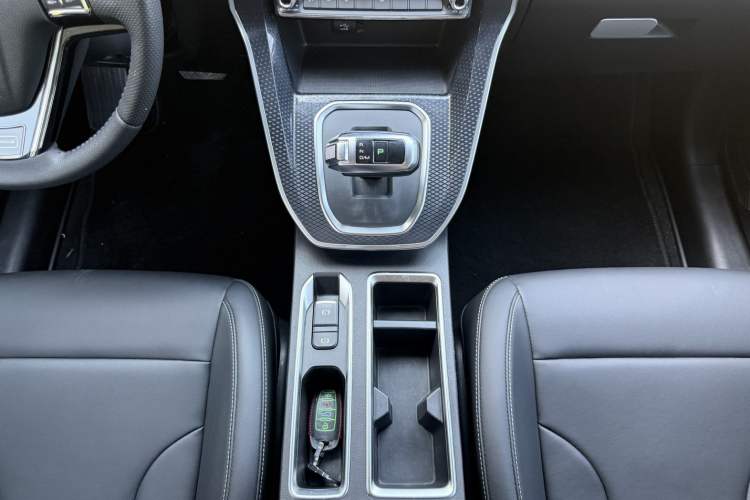 Used Haval M6 2021 PLUS 1.5T DCT Luxury Smart Connectivity Model Gear Lever