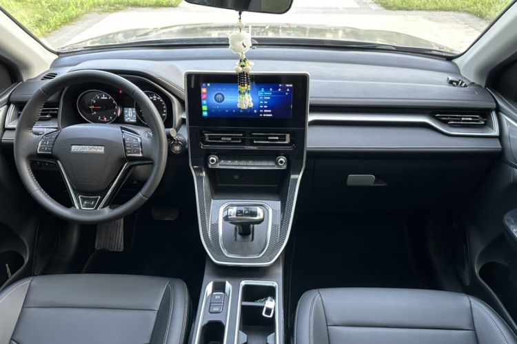 Used Haval M6 2021 PLUS 1.5T DCT Luxury Smart Connectivity Model Interior 2