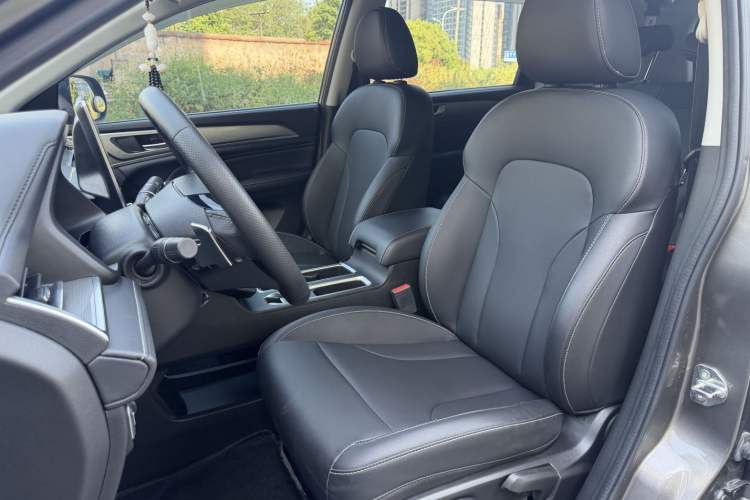 Used Haval M6 2021 PLUS 1.5T DCT Luxury Smart Connectivity Model Left Front Seat