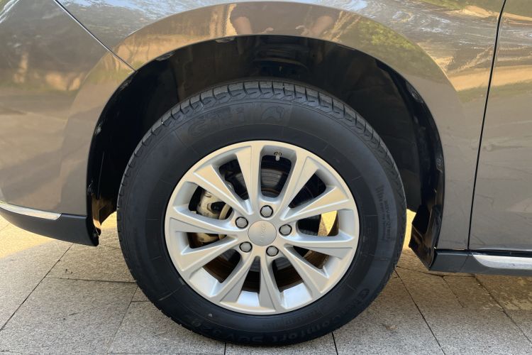Used Haval M6 2021 PLUS 1.5T DCT Luxury Smart Connectivity Model Left Front Wheel Hub