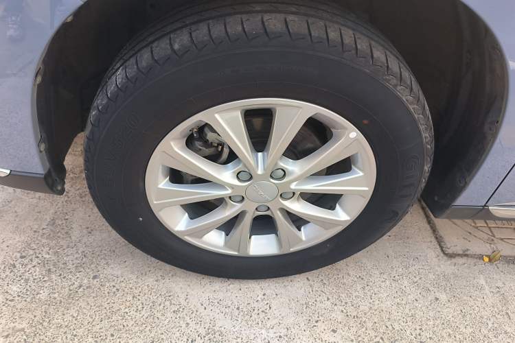 Used Haval M6 2021 PLUS 1.5T DCT Liu Yan Collaboration Edition Left Front Wheel Hub