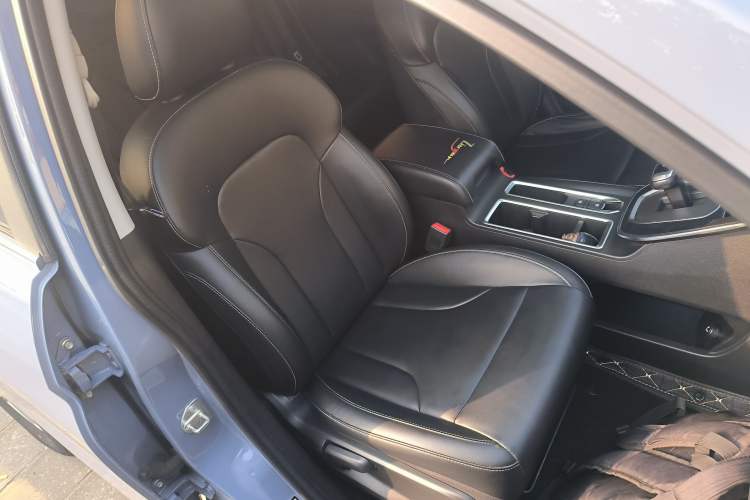 Used Haval M6 2021 PLUS 1.5T DCT Liu Yan Collaboration Edition Right Front Seat