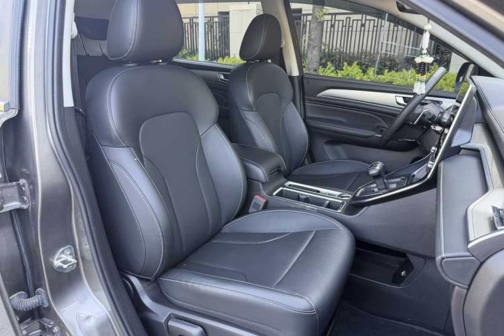 Used Haval M6 2021 PLUS 1.5T DCT Luxury Smart Connectivity Model Right Front Seat