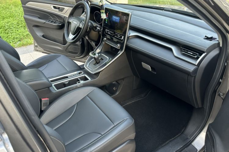 Used Haval M6 2021 PLUS 1.5T DCT Luxury Smart Connectivity Model Right Front Seat
