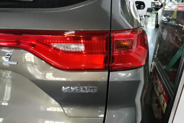 Used Haval M6 2021 PLUS 1.5T DCT Luxury Smart Connectivity Model Right Rear Taillight