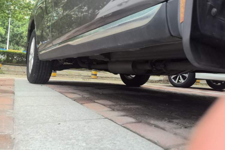 Used Haval M6 2021 PLUS 1.5T DCT Luxury Smart Connectivity Model Right Side Sill