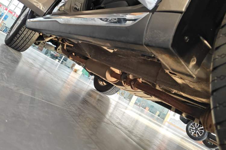Used Haval M6 2021 PLUS 1.5T DCT Luxury Smart Connectivity Model Right Side Sill