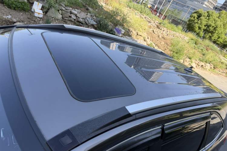 Used Haval M6 2021 PLUS 1.5T DCT Luxury Smart Connectivity Model Roof