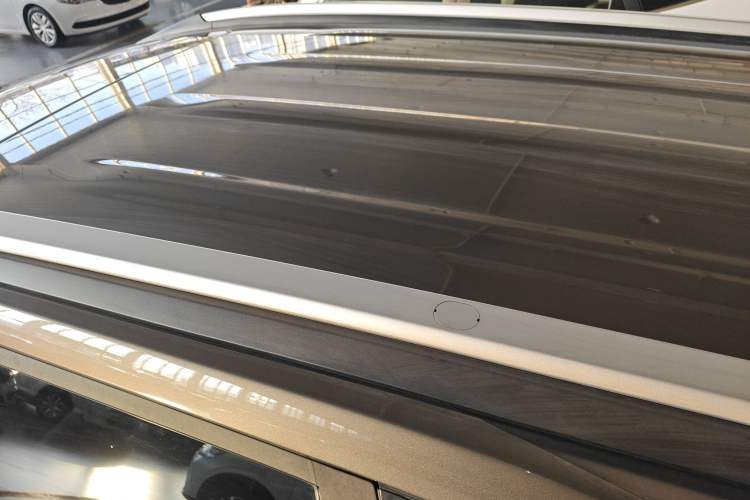 Used Haval M6 2021 PLUS 1.5T DCT Luxury Smart Connectivity Model Roof
