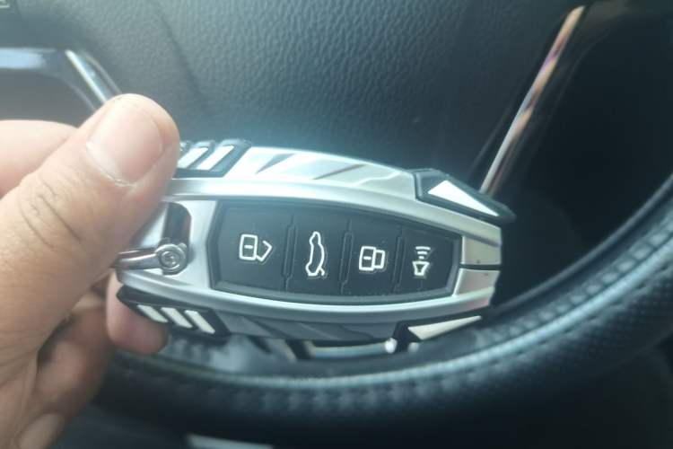 Used Haval M6 2021 PLUS 1.5T DCT Liu Yan Collaboration Edition Vehicle Key