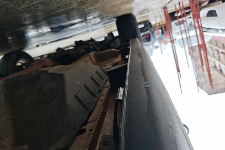 Used Haval M6 2021 PLUS 1.5T DCT Luxury Smart Connectivity Model Left Side Sill
