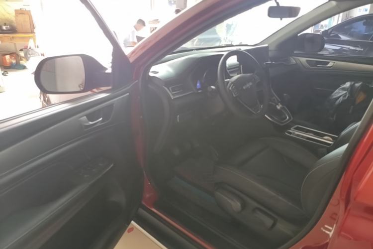 Used Haval M6 2021 PLUS 1.5T Manual Luxury Smart Connectivity Model Driver Seat