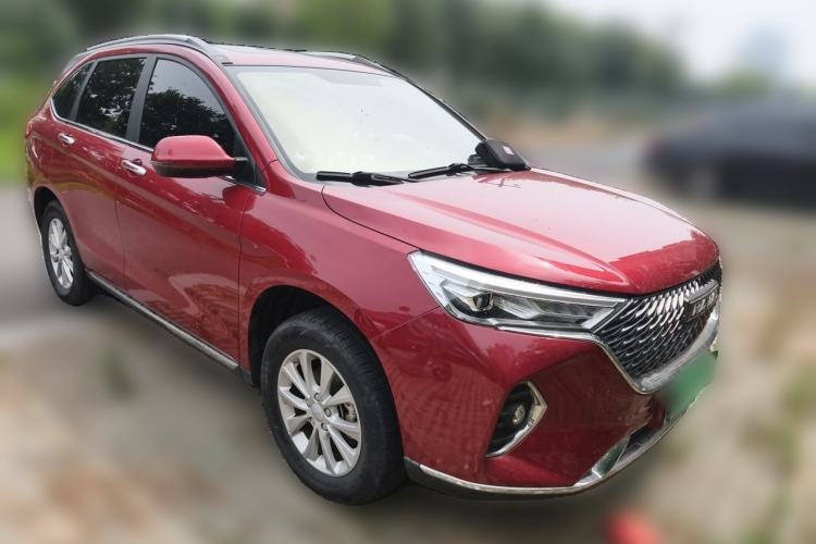 Used Haval M6 2021 PLUS 1.5T Manual Luxury Smart Connectivity Model Front Right 45 Deg