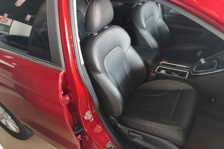 Used Haval M6 2021 PLUS 1.5T Manual Luxury Smart Connectivity Model Right Front Seat