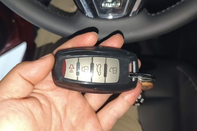 Used Haval M6 2021 PLUS 1.5T Manual Luxury Smart Connectivity Model Vehicle Key
