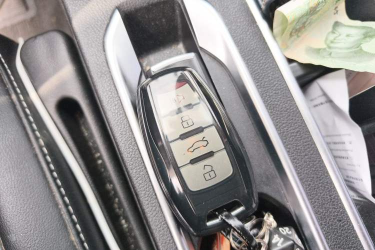 Used Haval M6 2021 PLUS 1.5T Manual Luxury Smart Connectivity Model Vehicle Key