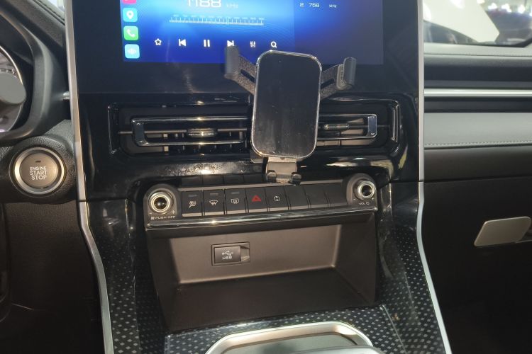 Used Haval M6 2021 PLUS 1.5T DCT Luxury Smart Connectivity Model Audio And AC Panel