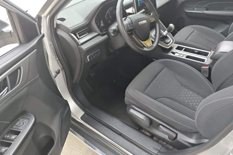 Used Haval M6 2021 PLUS 1.5T Manual Elite Smart Connectivity Model Driver Seat